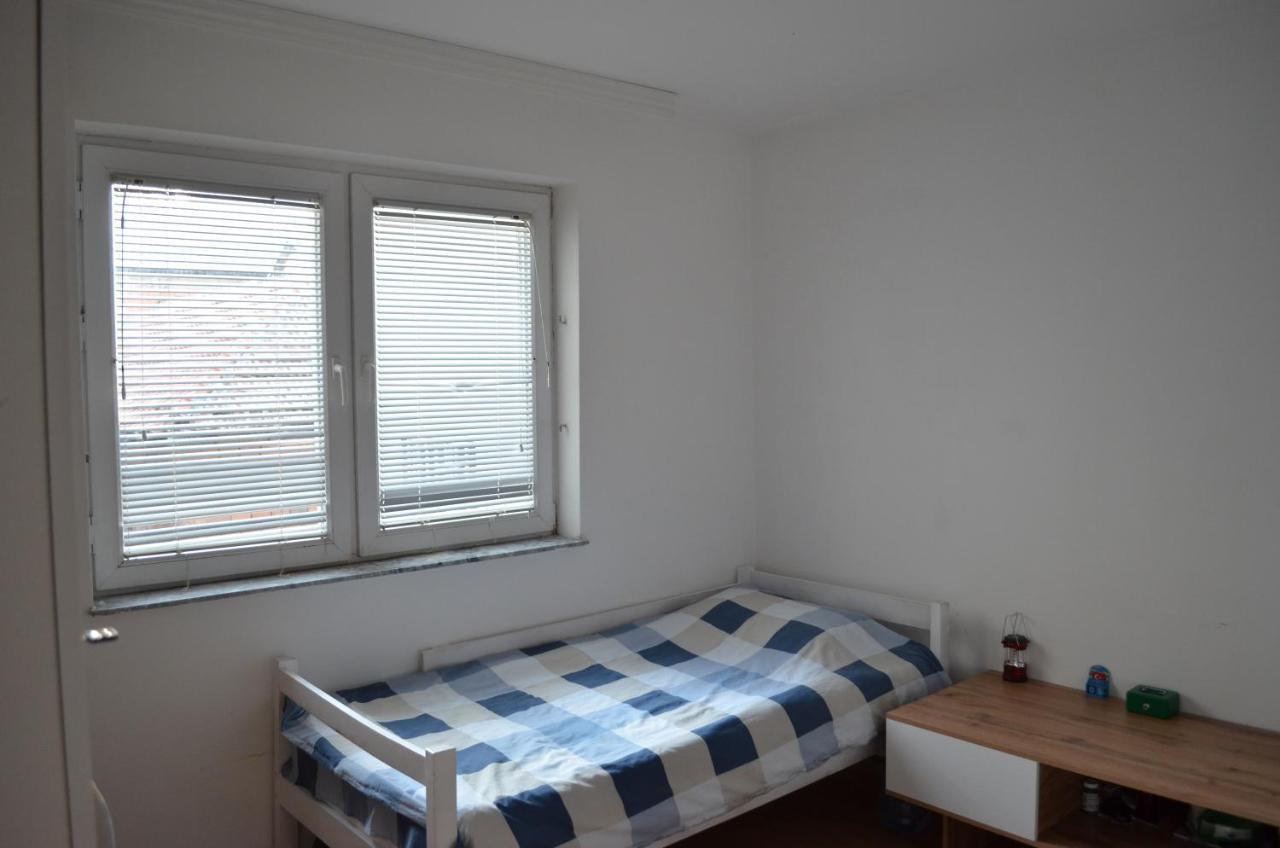 Moonlight Hostel Prishtinë Ngoại thất bức ảnh